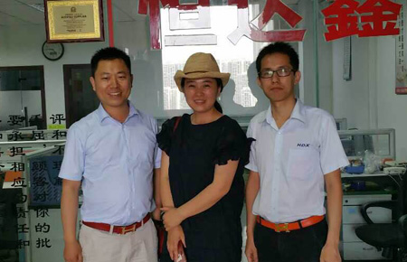 【鈦鋼手鐲代工】河北胡女士與恒達(dá)鑫達(dá)成合作